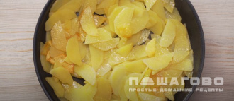 Фото приготовления рецепта: Жаркое с грибами лисичками - шаг 5
