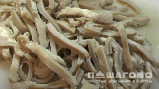 Фото приготовления рецепта: Жареный говяжий рубец - шаг 2