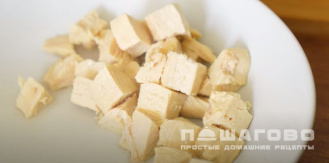 Фото приготовления рецепта: Бульон с яйцом - шаг 9