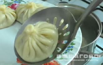 Фото приготовления рецепта: Хинкали калакури с мясом - шаг 9