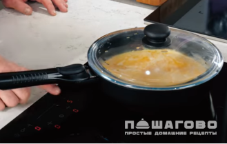 Фото приготовления рецепта: Омлет столовский - шаг 3