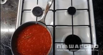 Фото приготовления рецепта: Тефтели из рыбного фарша с рисом - шаг 3