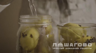 Фото приготовления рецепта: Соленые лимоны - шаг 4
