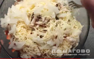 Фото приготовления рецепта: Морской салат из коктейля морепродуктов - шаг 4