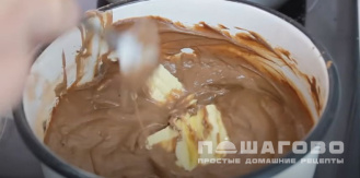 Фото приготовления рецепта: Блинный торт на сковороде - шаг 10