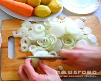 Фото приготовления рецепта: Мясной суп по-фински - шаг 2