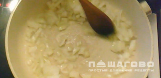 Фото приготовления рецепта: Борщ с квашеной капустой и фасолью - шаг 4