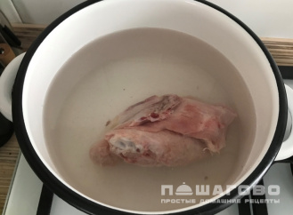 Фото приготовления рецепта: Горячий свекольник без капусты - шаг 1
