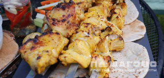 Фото приготовления рецепта: Шашлык из курицы - шаг 7