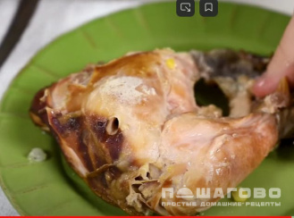 Фото приготовления рецепта: Гороховый суп в духовке в горшочке с мясом - шаг 3
