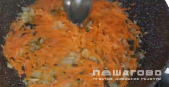 Фото приготовления рецепта: Суп из щавеля и крапивы - шаг 2