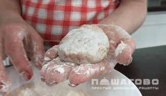 Фото приготовления рецепта: Котлеты на пару в сковороде - шаг 3