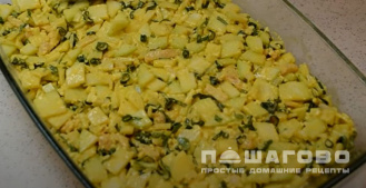 Фото приготовления рецепта: Диетическая кабачковая запеканка запеченная в духовке со сметаной - шаг 11