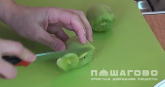 Фото приготовления рецепта: Салат Экзотика - шаг 6