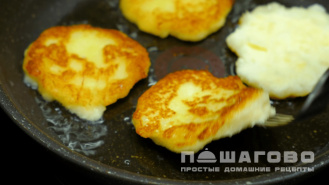 Фото приготовления рецепта: Драники без муки - шаг 3