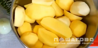 Фото приготовления рецепта: Пюре со сливками и грибами - шаг 1