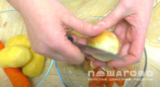 Фото приготовления рецепта: Оливье с говяжьим языком - шаг 6