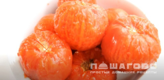 Фото приготовления рецепта: Холодный суп из томатов - шаг 2
