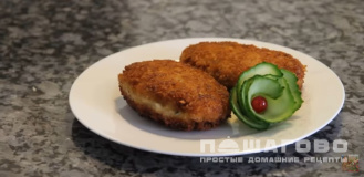 Фото приготовления рецепта: Быстрые куриные котлетки - шаг 9