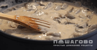 Фото приготовления рецепта: Соус Портобелло грибной - шаг 3