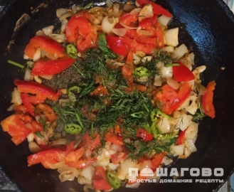 Фото приготовления рецепта: Румяная запеканка с курицей - шаг 3