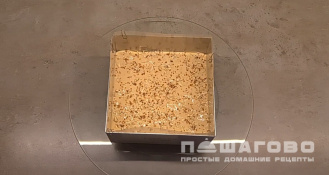 Фото приготовления рецепта: Торт без выпечки - шаг 6