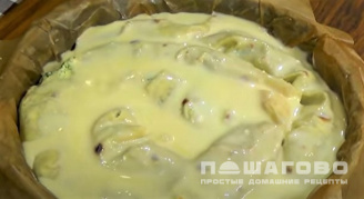 Фото приготовления рецепта: Пирог из лаваша с сыром в духовке - шаг 6