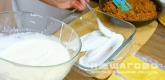 Фото приготовления рецепта: Лазанья с мясным фаршем и пармезаном - шаг 13