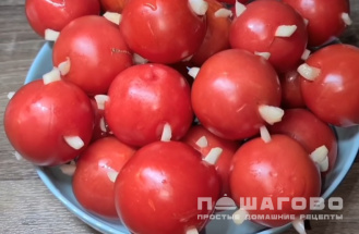 Фото приготовления рецепта: Помидоры Ежики - шаг 1