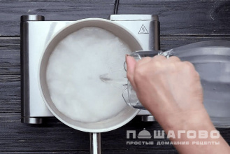 Фото приготовления рецепта: Газированный огуречный лимонад - шаг 1