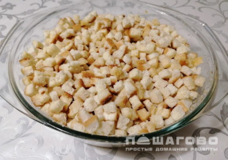 Фото приготовления рецепта: Салат «Цезарь» с сухариками и майонезом - шаг 1