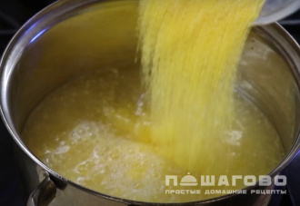 Фото приготовления рецепта: Мамалыга по-абхазски - шаг 1