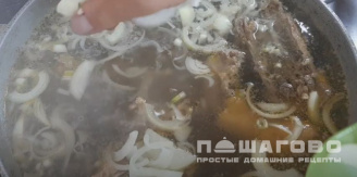 Фото приготовления рецепта: Шулюм из петуха - шаг 4