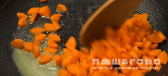 Фото приготовления рецепта: Суп из куриного окорочка - шаг 2