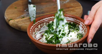 Фото приготовления рецепта: Хрустящие картофельные дольки в специях - шаг 6