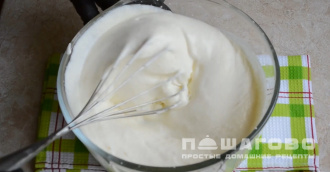 Фото приготовления рецепта: Йогуртовый мусс - шаг 5