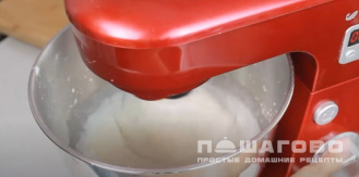 Фото приготовления рецепта: Блинный торт на сковороде - шаг 8