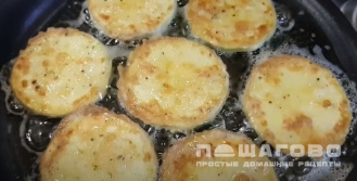 Фото приготовления рецепта: Кабачки с чесноком и укропом - шаг 6