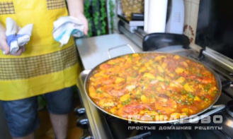 Фото приготовления рецепта: Паэлья с моллюском - шаг 12