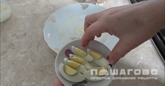 Фото приготовления рецепта: Молочный суп с вермишелью и яйцом - шаг 4