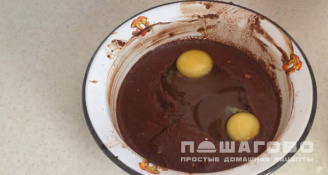 Фото приготовления рецепта: Брауни с какао в глазури - шаг 2