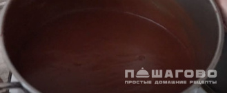 Фото приготовления рецепта: Повидло из слив и яблок на зиму - шаг 3