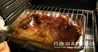Фото приготовления рецепта: Буженина в медовом маринаде - шаг 4