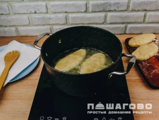 Фото приготовления рецепта: Творожные пирожки  с яблоками - шаг 15