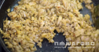 Фото приготовления рецепта: Хинкали с грибами - шаг 4