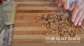 Фото приготовления рецепта: Салат из топинамбура с морковью и яблоком - шаг 1