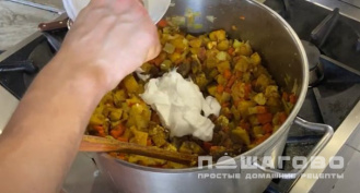 Фото приготовления рецепта: Сабджи (индийское рагу из овощей) - шаг 4