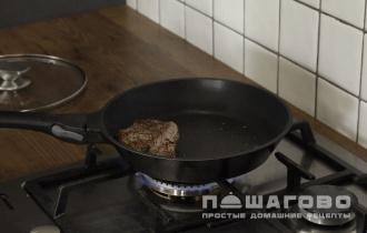 Фото приготовления рецепта: Мясные медальоны - шаг 2