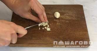 Фото приготовления рецепта: Чирбули (яичница по-грузински) - шаг 2