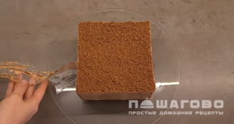 Фото приготовления рецепта: Торт без выпечки - шаг 9